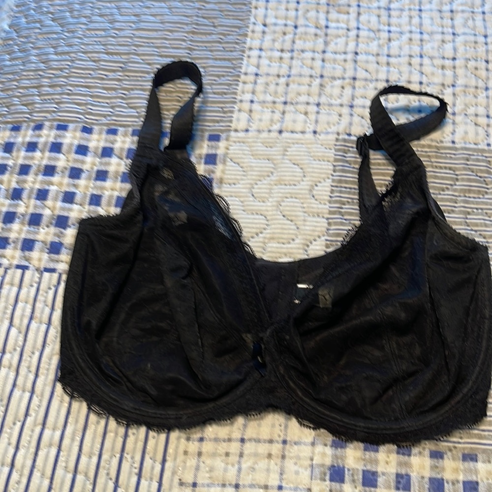 Chantelle Bra - 32H